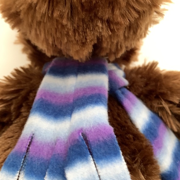 Plush moose with Velcro front hooves to hang around the neck and hug you - Picture 7 of 7